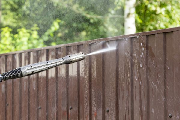 Cost of Vinyl Fence Cleaning in Spartanburg