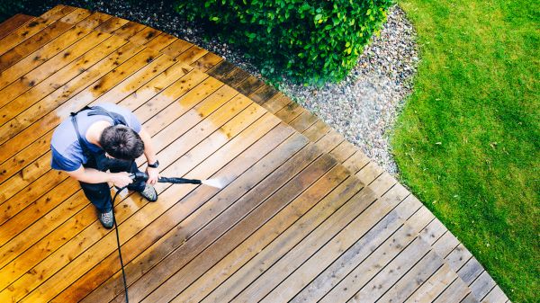Cost of Deck Pressure Cleaning in Spartanburg